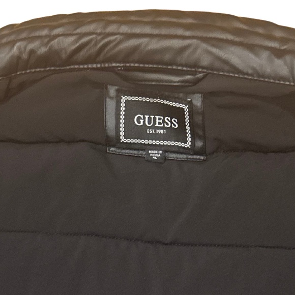 🖤 GUESS Faux Leather Quilted Bomber Jacket – XL – NWOT – MSRP $198 🖤 - Picture 6 of 7